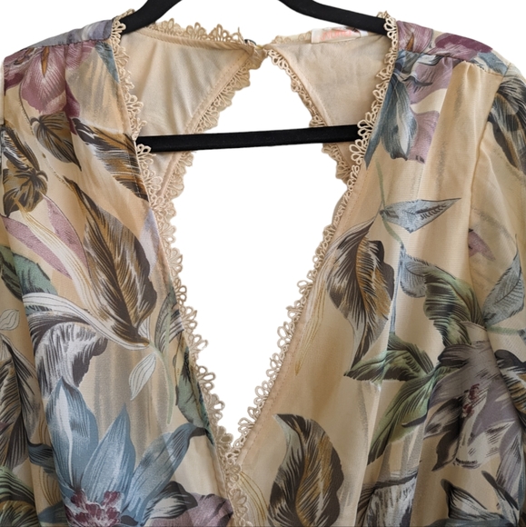 Luxxel Floral Long Sleeve Open Back Dress - Picture 6 of 10